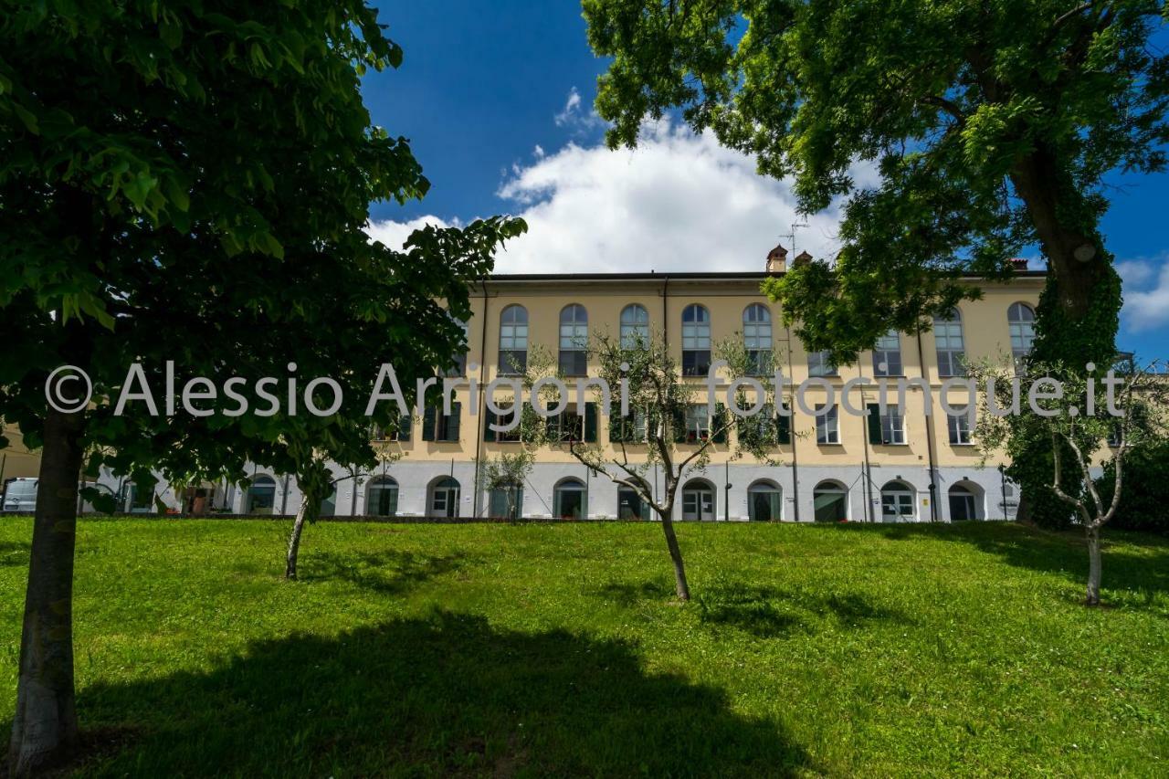 Bluelake Inn Olginate Экстерьер фото