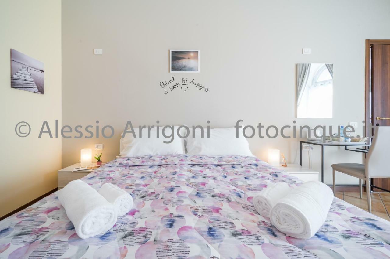 Bluelake Inn Olginate Экстерьер фото